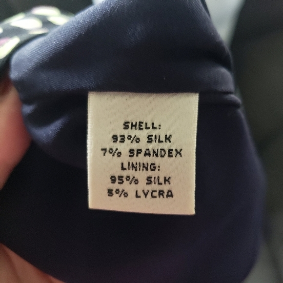 St. John Women's Small Black Sleeveless Blouse Colorful Circles Print Zip Side - Picture 3 of 8